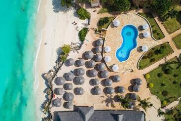هتل Veraclub Sunset Beach