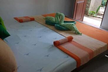 پانسیون Dinimuthu Rest Inn