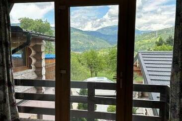 پانسیون Vila Deluț