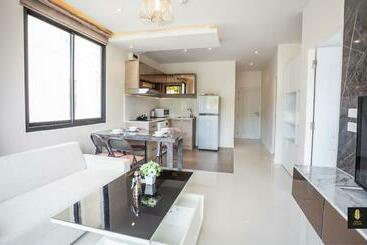 The Lago Naiharn By Sala Estate