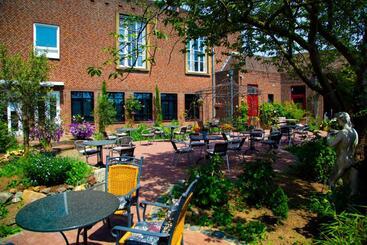تختخواب و صبحانه Atalantaroermond  De Archivaris