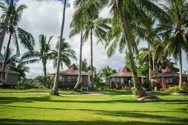 هتل Caluwayan Palm Island Resort & Restaurant