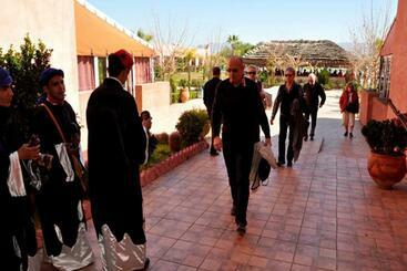 هتل Hôtel Jnane Ain Asserdoune