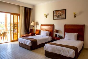 هتل Palma Di Sharm Hollywood Aqua Park Resort