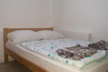 Motel Maks