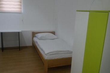Motel Maks