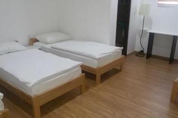 Motel Maks
