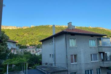پانسیون стаи за гости маринови