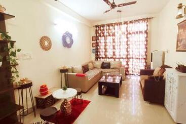 مبيت وإفطار Exclusive Floor On Manali Expressway For Family