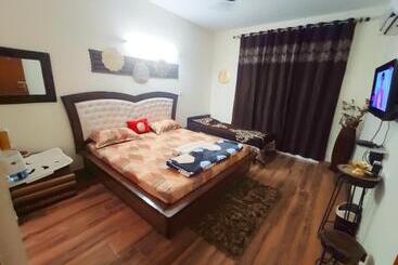 مبيت وإفطار Exclusive Floor On Manali Expressway For Family