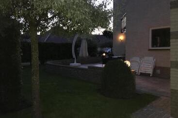 تختخواب و صبحانه La Nuova Casa Del Campo