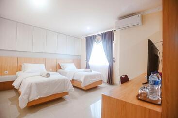 Chrysant Hotel & Resort