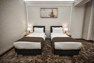 Garnet Hotel Tashkent
