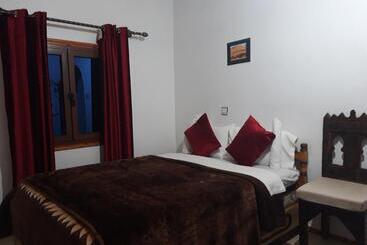 هتل Hôtel Berbère De La Montagne