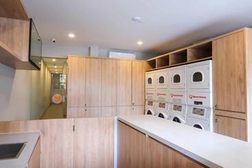 هتل M Cabin Karawaci