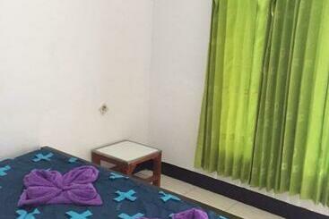 Pansiyon Family Guest House Moni