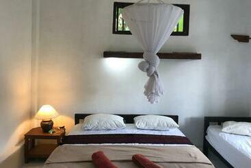 پانسیون Joseph Guest House