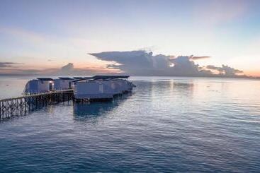 استراحتگاه Arasatu Villas & Sanctuary