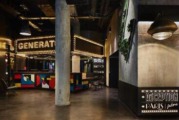 هاستل Generator Paris