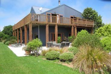 צימר Glendeer Lodge
