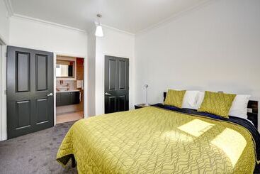 Chapel Apartments