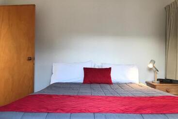 Edelweiss Motel