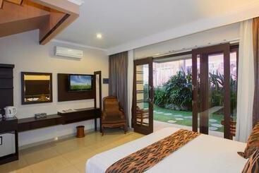 Flamingo Dewata Suite