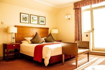 هتل Gatton Manor  & Country Club