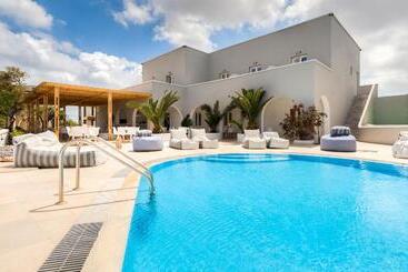هتل Anamar Santorini