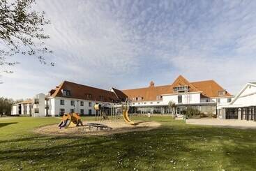 هتل Corsendonk Duinse Polders