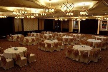 هتل Country Inn & Suites By Radisson, Gurugram Sohna Road
