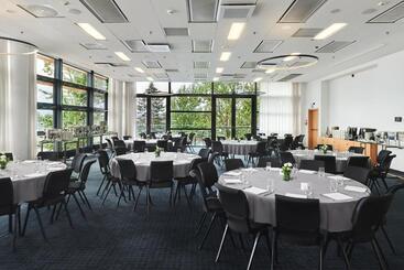 هتل Courtyard By Marriott Gdynia Waterfront