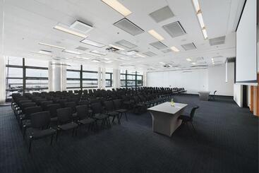 هتل Courtyard By Marriott Gdynia Waterfront