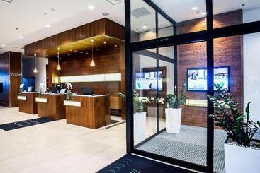 هتل Courtyard By Marriott Gdynia Waterfront