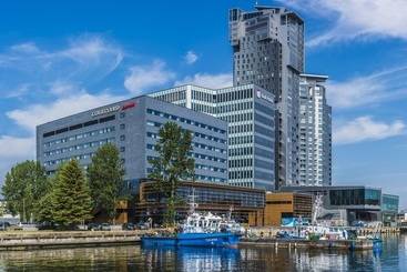 هتل Courtyard By Marriott Gdynia Waterfront