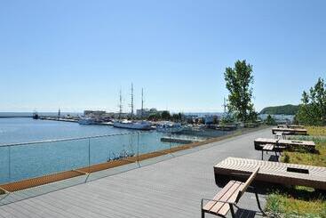 هتل Courtyard By Marriott Gdynia Waterfront