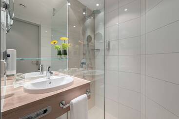 هتل Essential By Dorint Stuttgart/airport