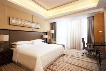 هتل Four Points By Sheraton Langfang, Gu An