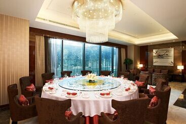 هتل Four Points By Sheraton Langfang, Gu An