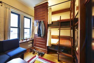 Hotel Freehand Chicago