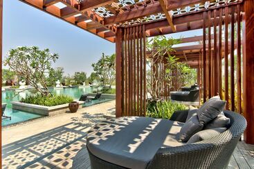 هتل Hilton Nay Pyi Taw