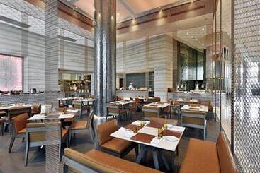 ホテル Jw Marriott Mumbai Sahar Airport