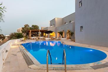 هتل Anamar Santorini