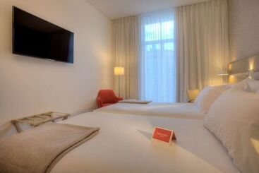 هتل NH Collection Porto Batalha