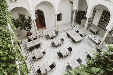 هتل Palacio Pinello