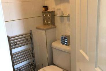 هتل Pitreavie Guest House
