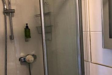 هتل Pitreavie Guest House