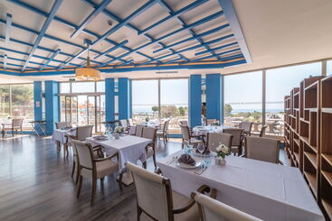 هتل Ramada Resort Kusadasi & Golf