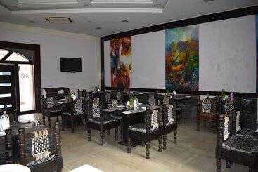 هتل Regenta Resort Bhuj, By Royal Orchid Limited