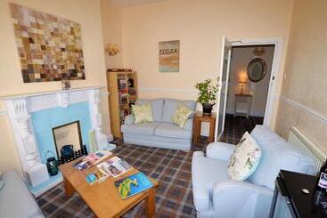 هتل St Hilary Guest House